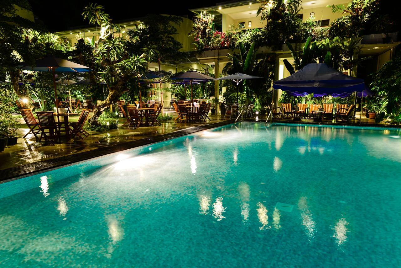 Atsari Hotel パラパト エクステリア 写真